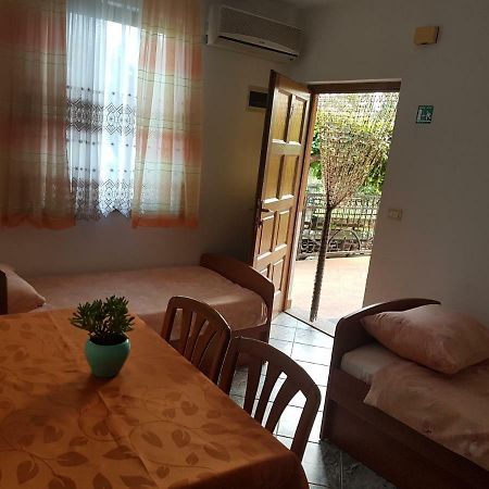Apartman Edin Umag Luaran gambar