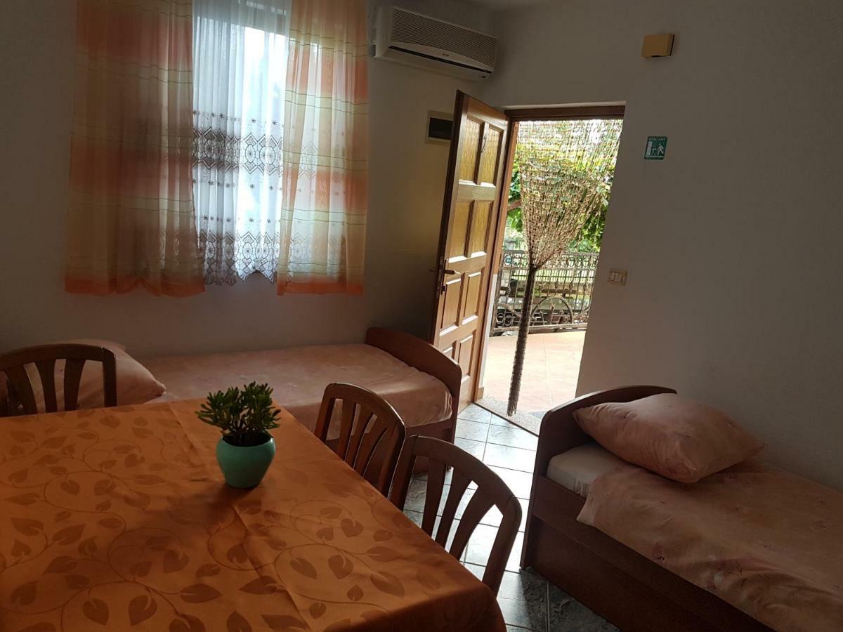 Apartman Edin Umag Luaran gambar